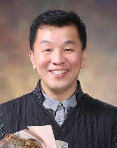 김시현